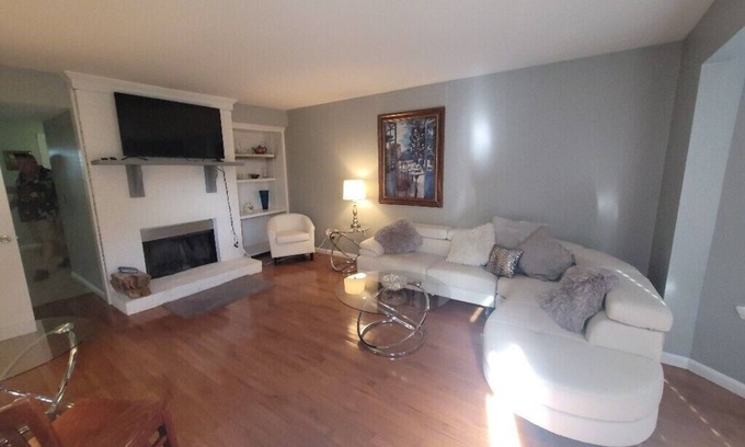 Hendersonville House | Vacation Living! Lake & Pool Close to Nashville!#