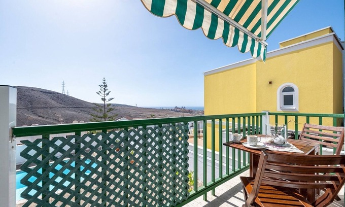 Arguineguin Apartment | Vacation 'Pomelo 2' with Sea View, Wi-Fi and Air Conditioning