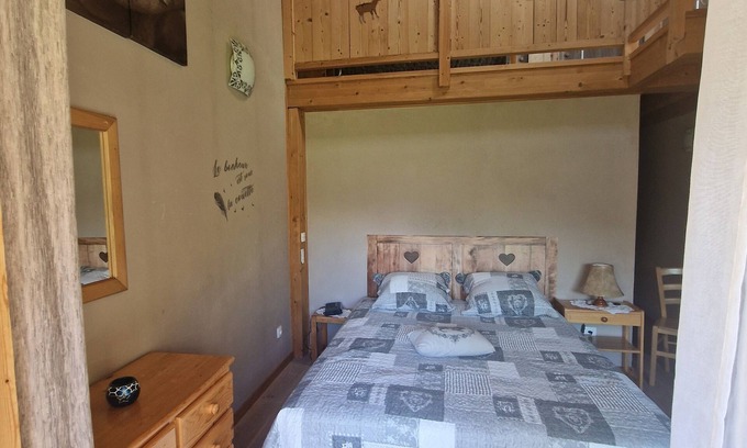 Le Bourg-d'Oisans Apartment | Vacation rental Beautiful 6-person apartment overlooking our beautiful mountains