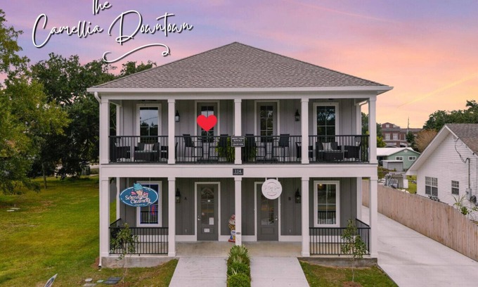 Long Beach Apartment | Vacation Rental Oasis in Downtown Long Beach - Your Gateway to Gulf Coast Bliss!
