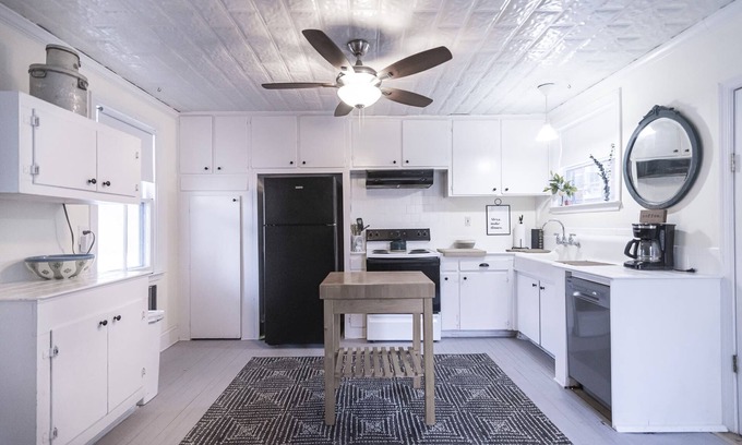 Bolivar House | Vacation Rental: Schilling House
