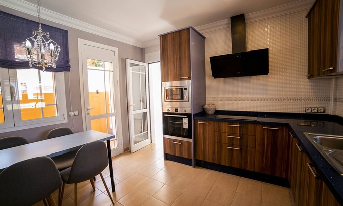 Los Cristianos Villa | Vacation Villa 'Beach N9' with Private Pool, Wi-Fi and Air Conditioning