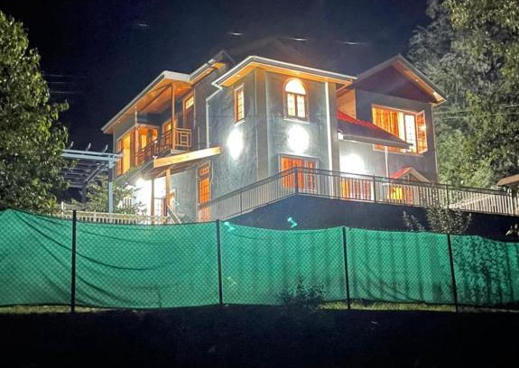 Patnitop House | Vacay Datcha 3 bedroom and attic bedroom