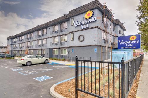 Hayward Hotel | Vagabond Inn Executive Hayward