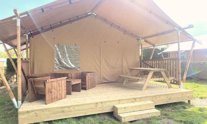 Jabbeke Ski Chalet | Vakantiepark Klein Strand - Glamping 4p