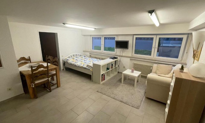Langenfeld Apartment | Valley Road House 1 Bedroom Apt