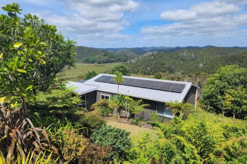 Haruru House | Valley Vista - Paihia Holiday Home