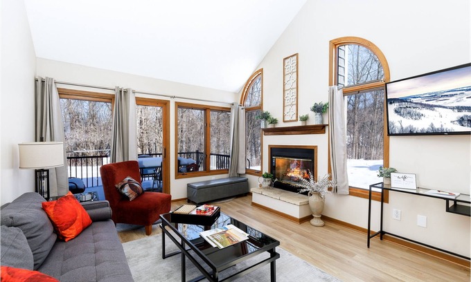 The Galena Territory House | Valleywood Villa