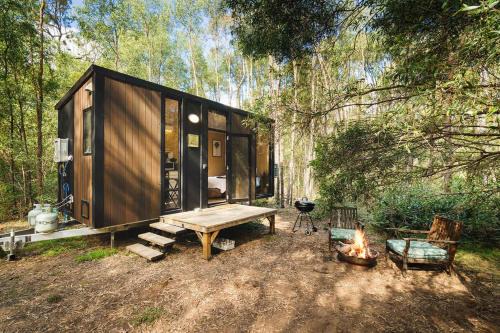 Tamborine House | Van Demears Escapes by Tiny Away