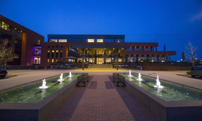 Almere Hotel | Van Der Valk Hotel Almere