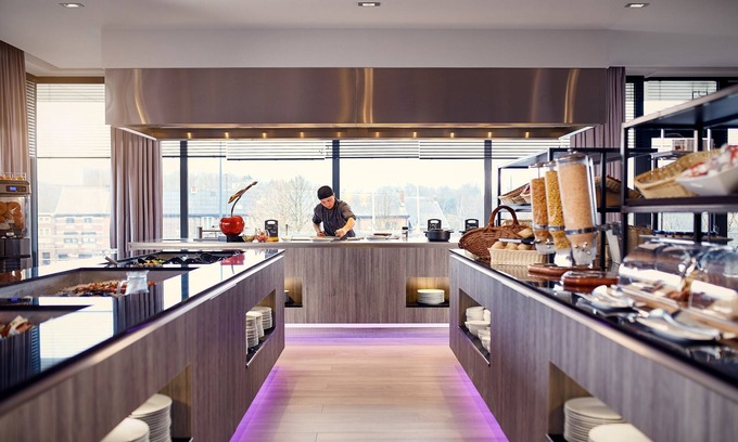Gosselies Hotel | Van Der Valk Hotel Charleroi Airport