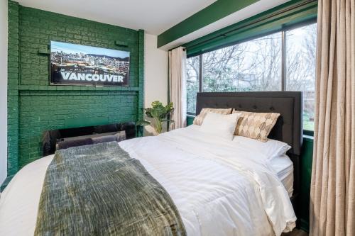 East Side House | Vancouver Central Green Studio