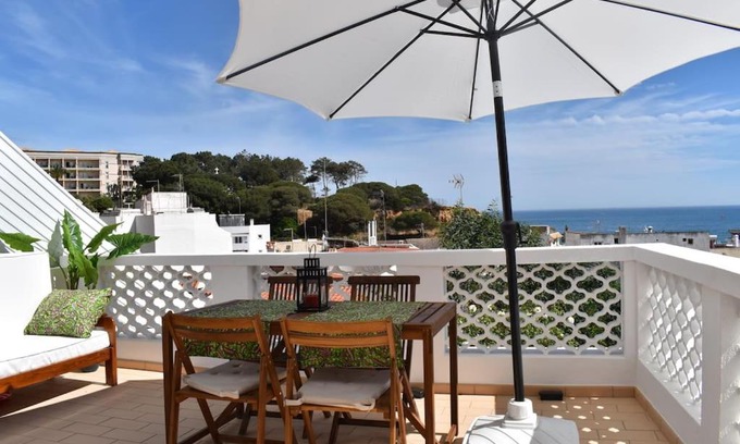 Olhos D'Agua Apartment | Varanda para o Mar