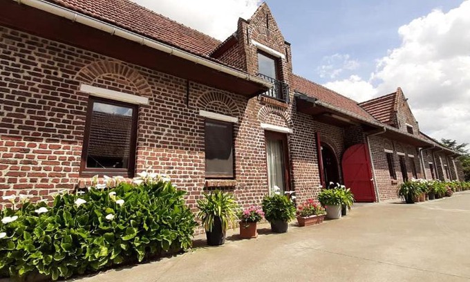 Poelkapelle Bed & Breakfast | Varlet Farm