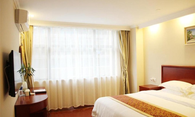 Xuzhou Hotel | Vatica Xuzhou Suining Bus Station Building Materials City Hotel