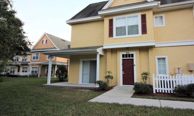 Venetian Bay Villages Villa | VB006 Affordable Venetian Bay Townhouse With Room For Ten