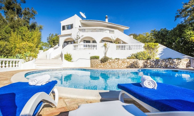 Funchal Villa | Veado – beautiful 4-bed villa with private heated pool & stunning seaviews