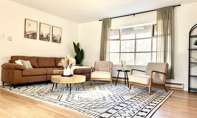 Millville House | Veda Vista - A Rustic Modern Home 10 min from Harpers Ferry National Park