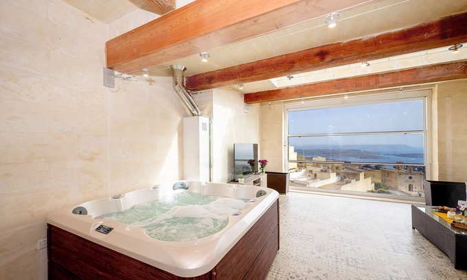 Qala Villa | Veduta Holiday Home Qala
