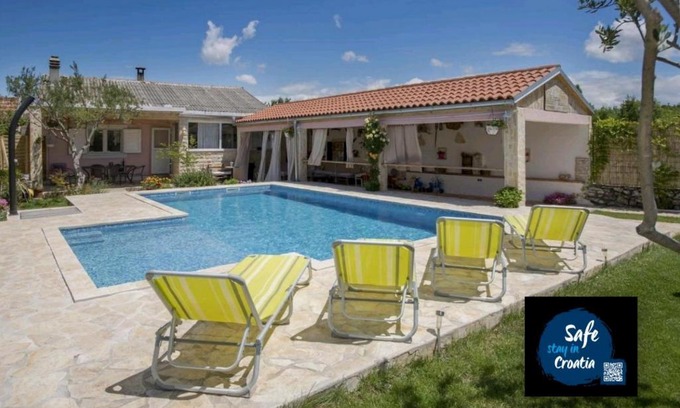 Brnjica Villa | Velini Dvori
