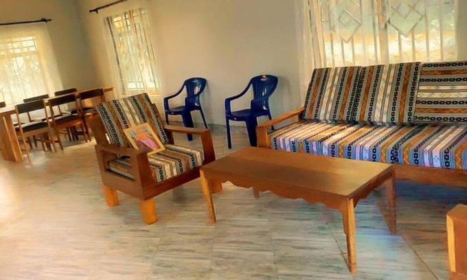 Marangu Apartment | Velly's Family Cottage