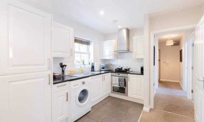 Hoddesdon Apartment | Velvet 2-bedroom Apartment, Brewery Road, Hoddesdon