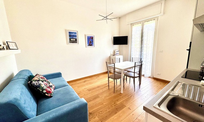 Spotorno House | Verdeacqua: vacation home in a pine forest villa a stone's throw from the sea