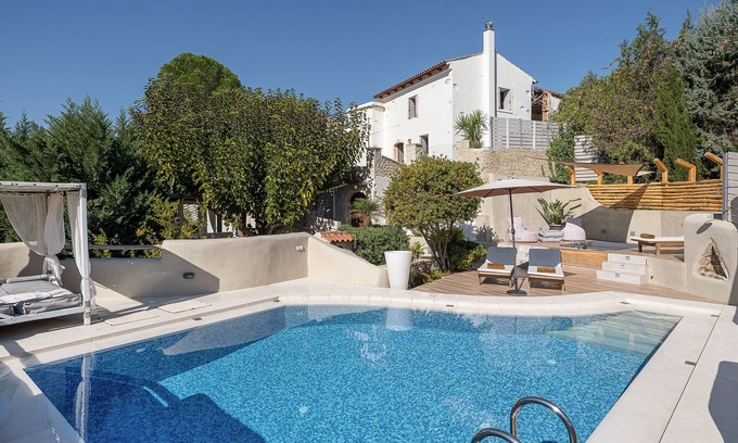 Loulos Villa | Verekinthos Villa, a Fine Country Retreat
