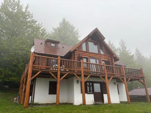 Lacu Rosu Villa | Veresko Villa