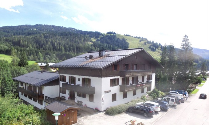 Hinterthal Apartment | Very cosy flat, piste on walking distance