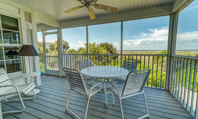 Palm Island Villa | Very Nice Villa with an amazing view of the Gulf with easy access, B2011B