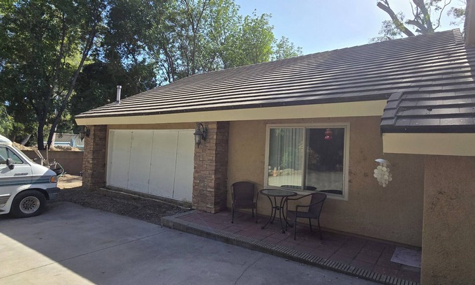 Simi Valley House | Very Private Guesthouse + Loft for 6 on a Very Private woodedn3 acr Gated Estate
