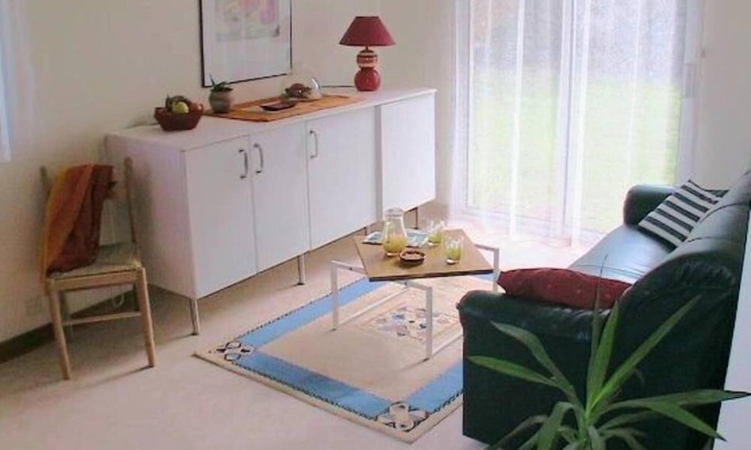 Lannion Apartment | Very quiet and green gite in Lannion, near Perros-Guirec