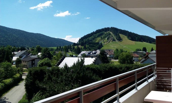 Autrans-Meaudre-en-Vercors Apartment | Very quiet apartment in residence far from the road, free shuttle to 100m