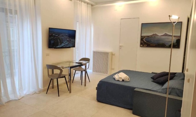 Vomero House | Vesuvius View Apartment