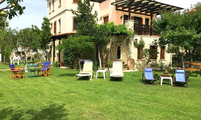 Afytos Villa | Villa Maira, Chalkidiki. Holidays as it should be!