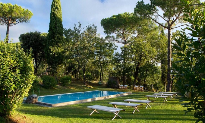 Scandicci Villa | Villa in San Casciano In Val Di Pesa with 8 bedrooms sleeps 16