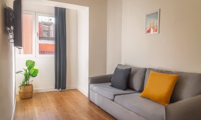 Collblanc y La Torrassa Apartment | Vibe Apartments by Olala Homes