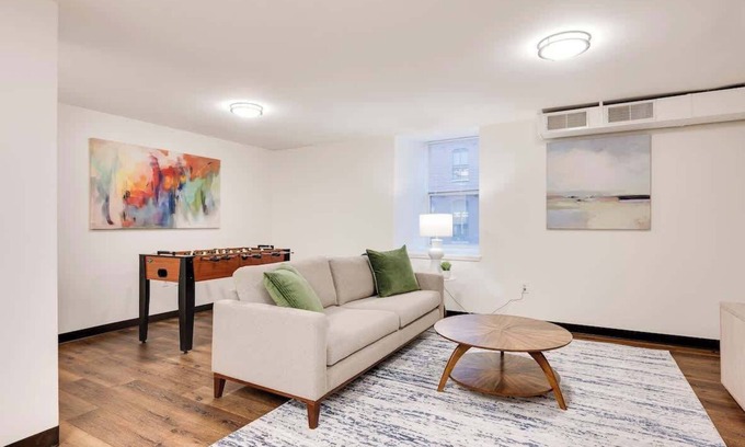 Downtown Louisville Apartment | Vibrant 1BR on Whiskey Row with Foosball Table