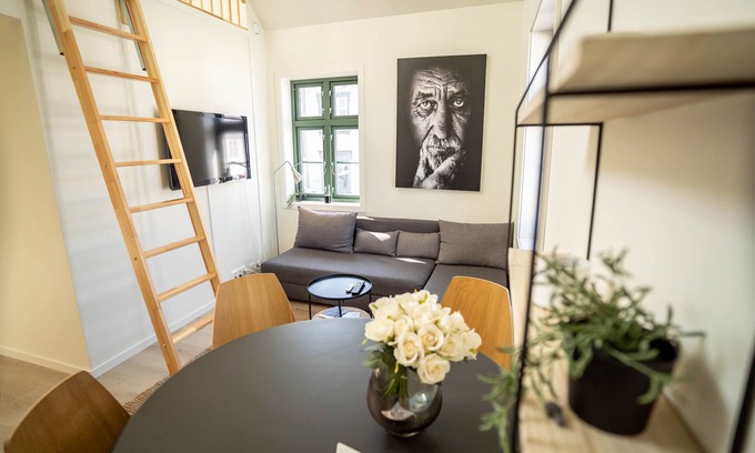 Stavanger Apartment | Vibrant apartment on bustling street, above a restaurant - Perfect for tourists,