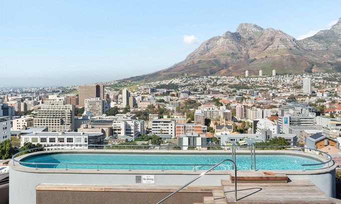 Bo'Kaap Apartment | Vibrant Bo Kaap Apartment | Best View In Cape Town
