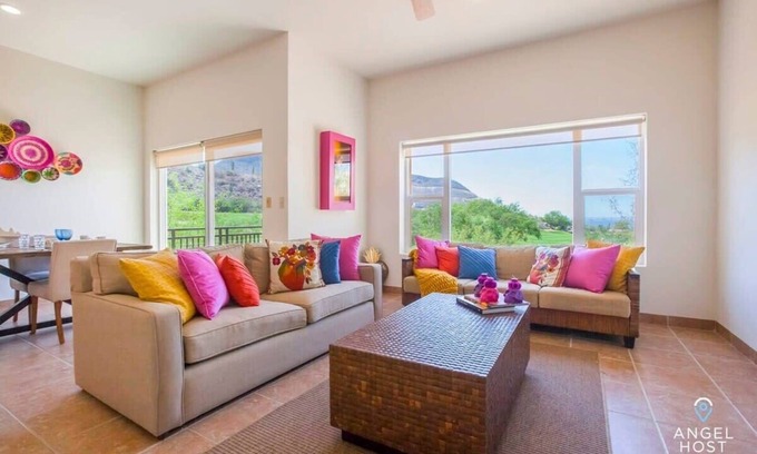 La Paz House | Vibrant Oceanview Home | Puerta Cortes | Golf Cart