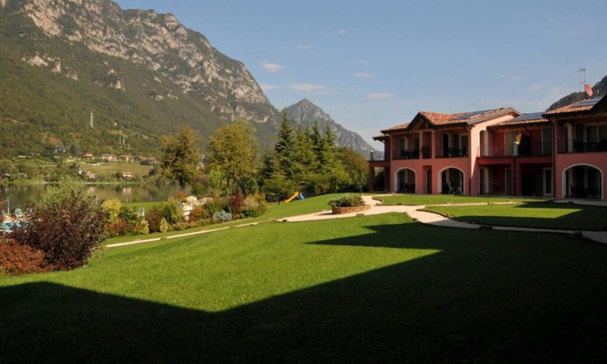 Crone Resort | Vico Large - One Bedroom Resort, Sleeps 4