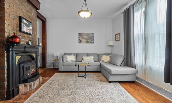 Downtown St. John's House | Victoria Family Home | King | Patio | 2 Ba | BBQ