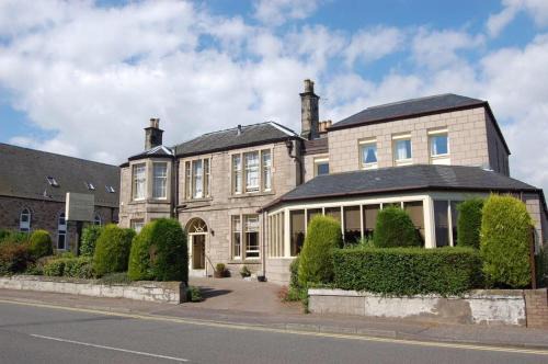 Kirkcaldy Hotel | Victoria Hotel
