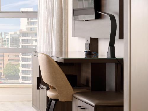 Downtown Victoria Hotel | Victoria Marriott Inner Harbour