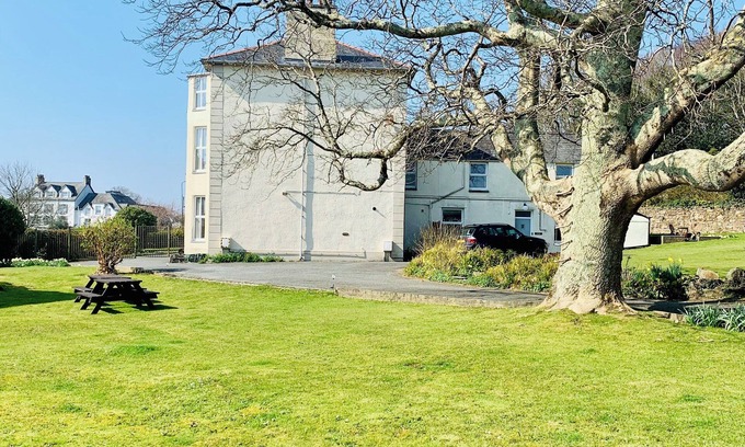 Criccieth Villa | Victorian 5 Bedroom Villa in Criccieth