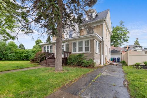 North Buffalo Apartment | Victorian Mansion Unit 2
