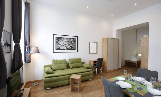 Rudolfsheim-Funfhaus Apartment | Vienna Gold Apartments