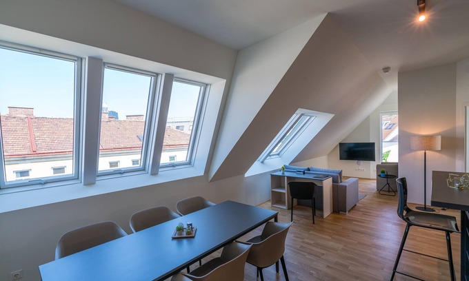 Stuwerviertel Apartment | Vienna Residence | Expansive Vienna Attic Apartment - Perfect for Families and Business Travelers near Messe Wien #6485